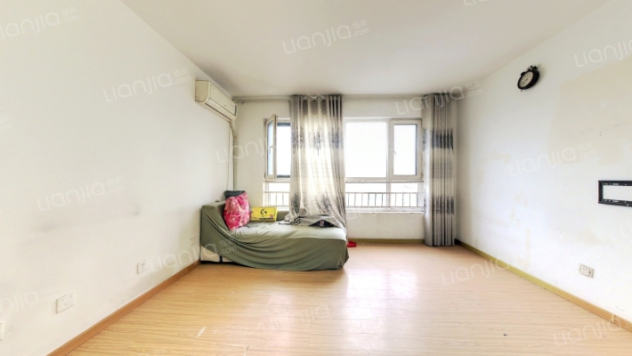 东方公园世家二手房实景图