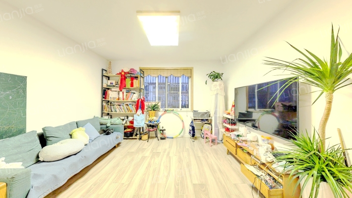 华新花园二手房实景图