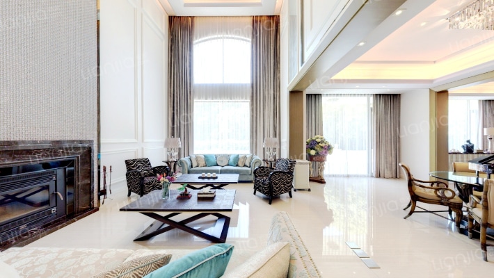 颖奕博园高尔夫别墅二手房实景图