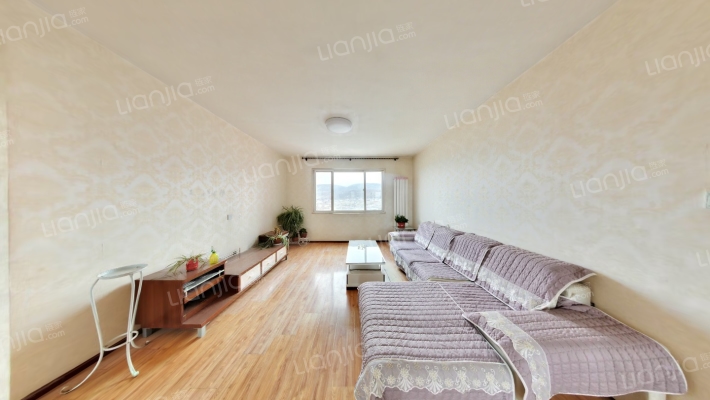 蓝馨花园B区二手房实景图