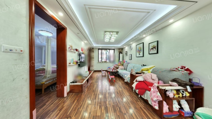 馨泰花苑二手房实景图