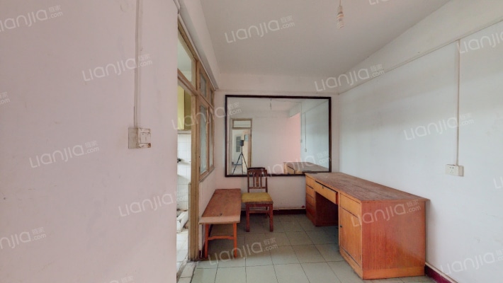 卫生局康健楼二手房实景图