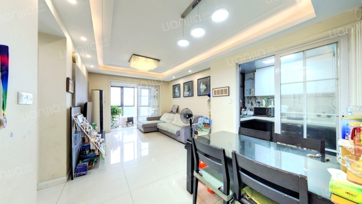 理想城市花园九期二手房实景图