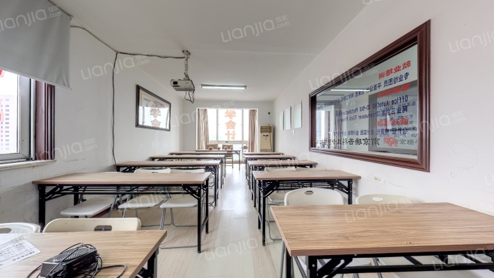 百通公寓二手房实景图