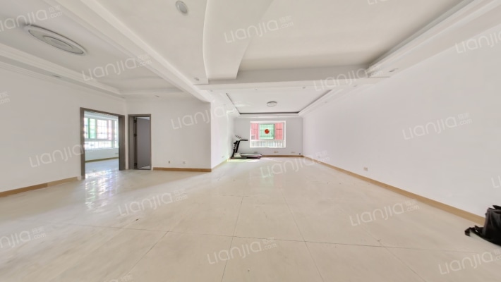 鸿怡大厦二手房实景图