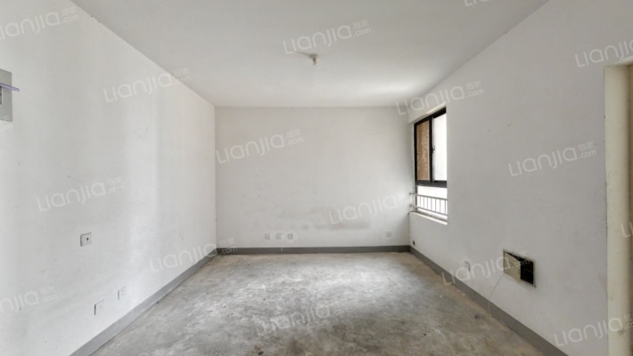 右岸景苑B区二手房实景图