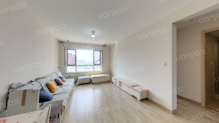 万科公园大道西区二手房实景图