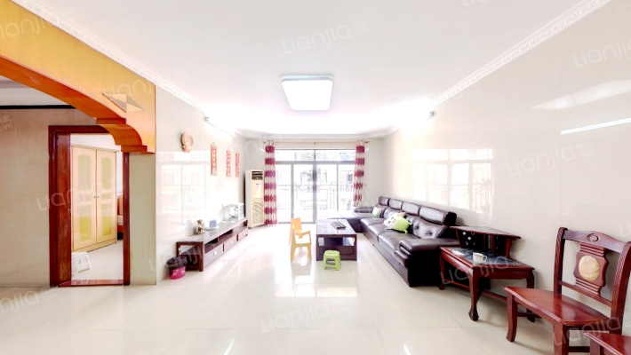 宏逸华庭二手房实景图