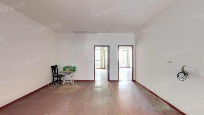 银河家园二手房实景图