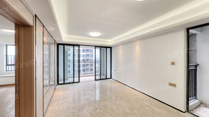 长房云尚公馆二手房实景图