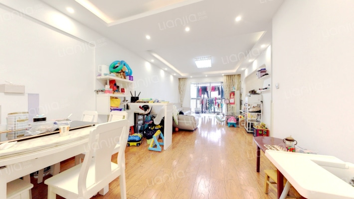 东兴天地A区二手房实景图