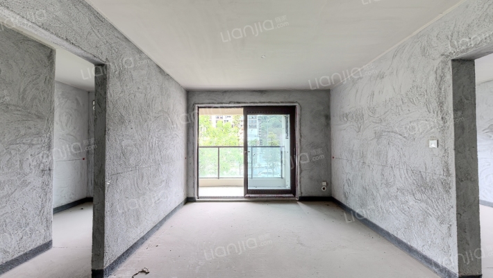 领琇长江C区二手房实景图