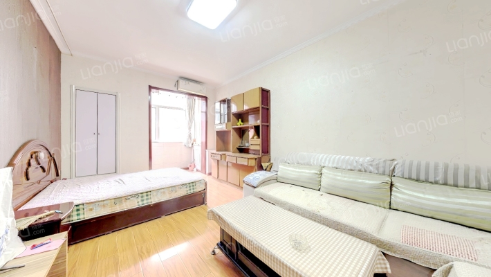 贸易学校宿舍二手房实景图