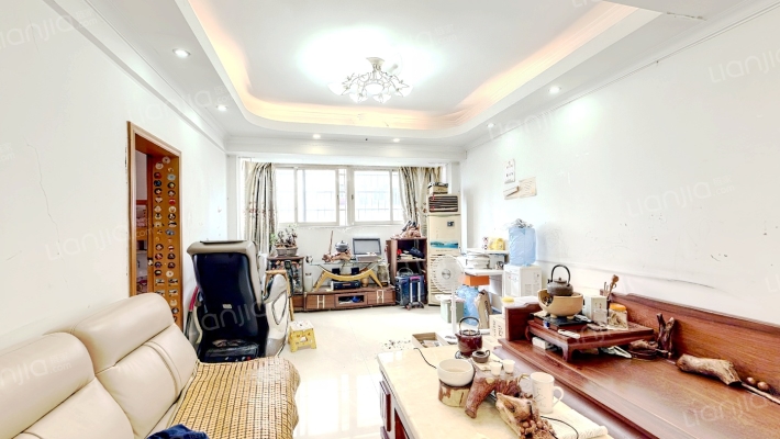 惠爱大厦二手房实景图