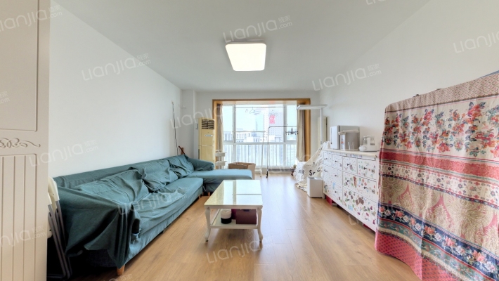 蝶翠华庭二手房实景图