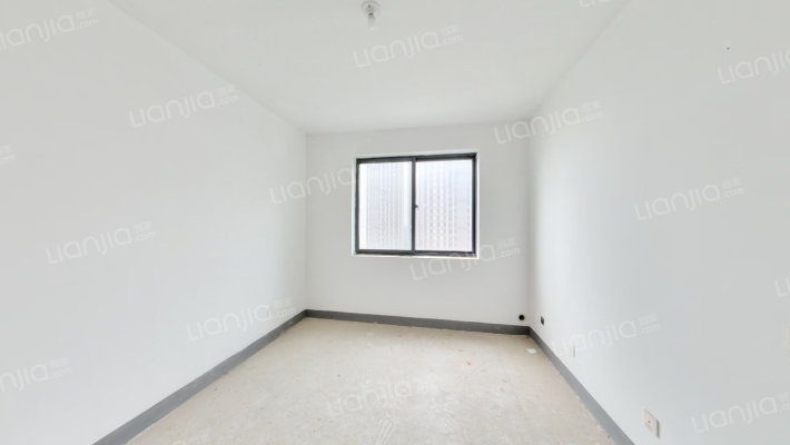 尚水湖畔淼园二手房实景图