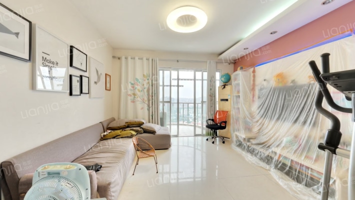 万昌南湖景园二手房实景图