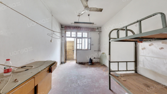 水晶化工厂家属院二手房实景图