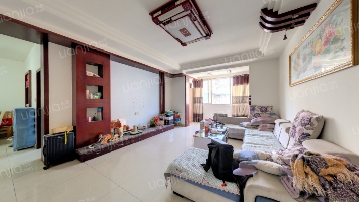 亲河名居C区二手房实景图