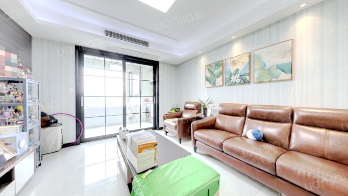 万科美的璞悦山二手房实景图