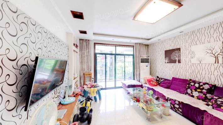 世纪名流二手房实景图