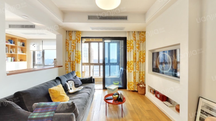 九龙仓碧玺二手房实景图