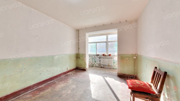 水泥厂80小区二手房实景图