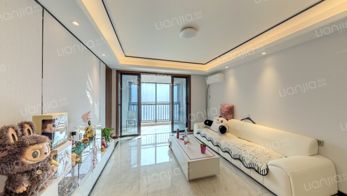 中国铁建金色蓝庭二手房实景图