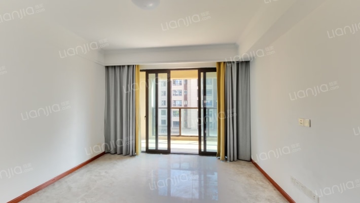 中南悦府南区二手房实景图