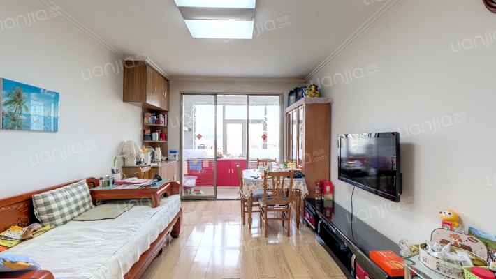 悦丽雅居二手房实景图