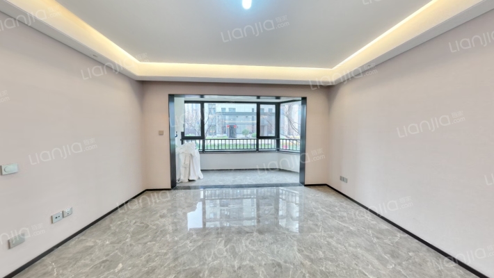 中信泰富济南尊泉映园二手房实景图