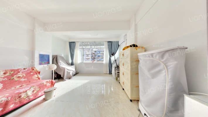 凤凰街58号大院二手房实景图