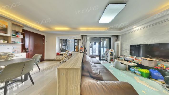 美的领贤公馆二手房实景图