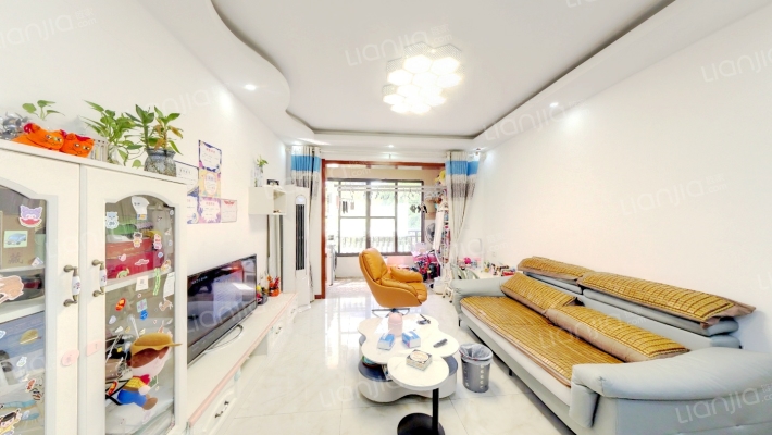 绿地中央广场C区二手房实景图