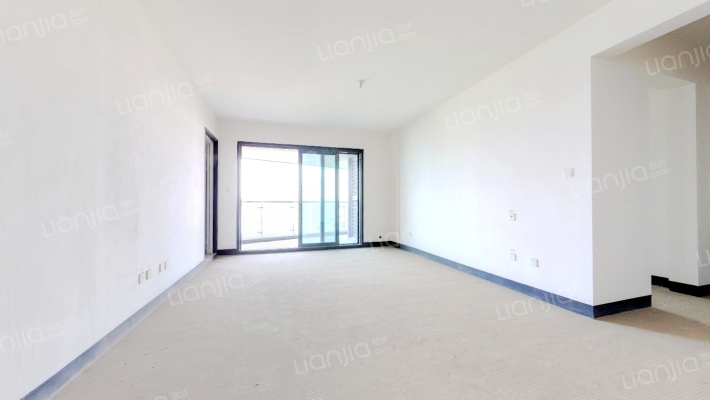 麓湖生态城水晶溪岸二手房实景图