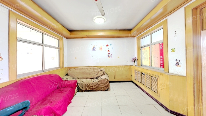 环卫局宿舍二手房实景图