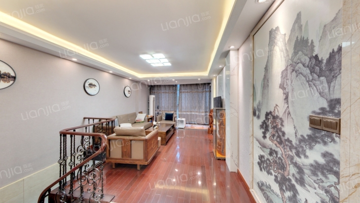 日兴花园二手房实景图