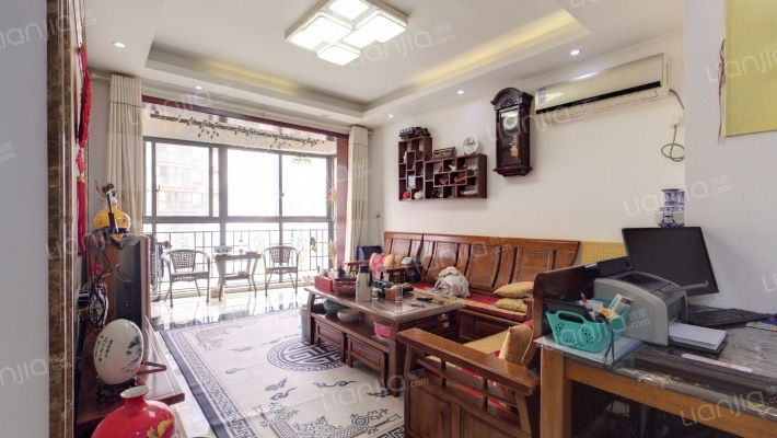 金色港湾双湖泊岸二手房实景图