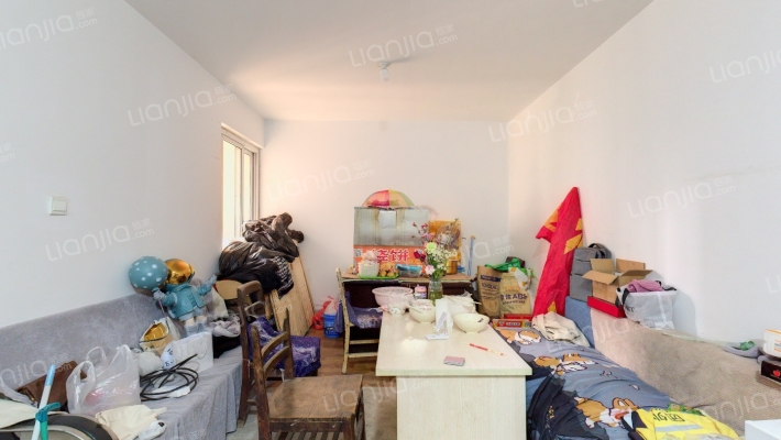 新海家园A区二手房实景图