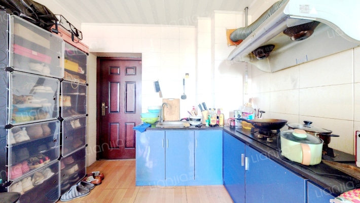 世贸中心二手房实景图