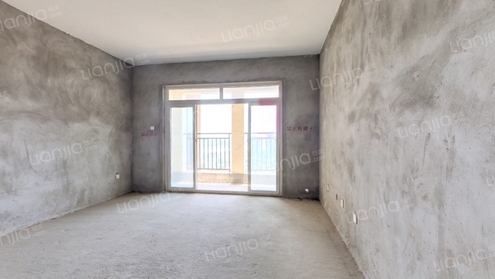 天盛长岛巴黎世家二手房实景图