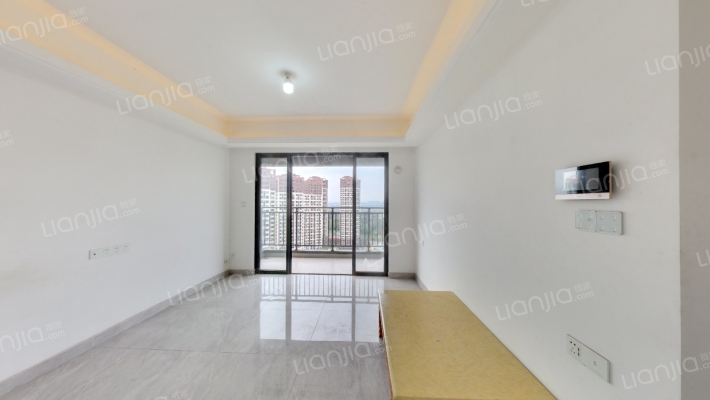 美的峯境二手房实景图