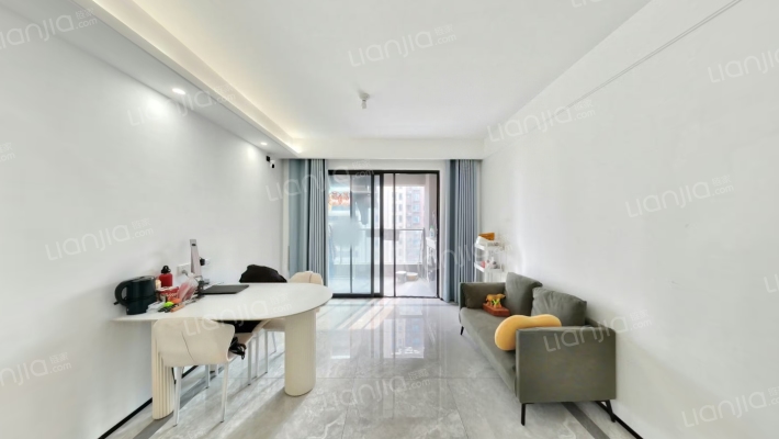 力高国资雍江府二手房实景图