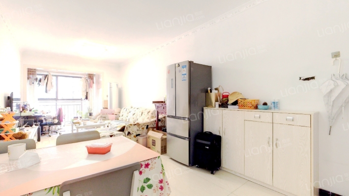 世茂城四期二手房实景图