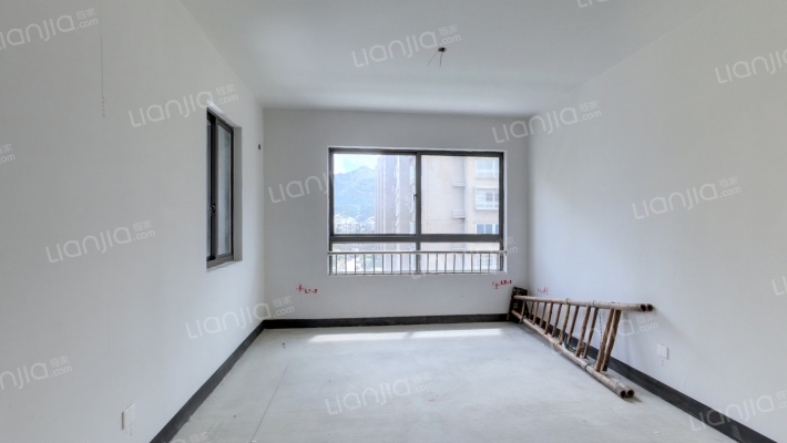 睦华名庭二手房实景图