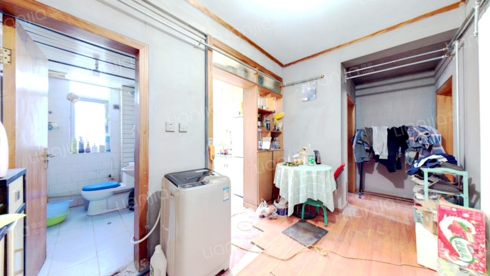 秦岭路5号院二手房实景图