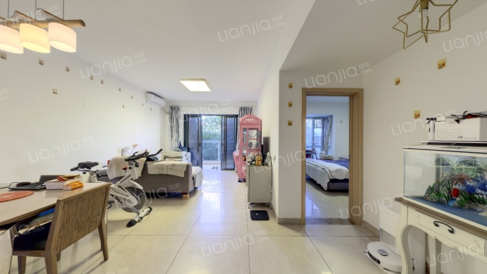 鸿洲·国际公馆二手房实景图