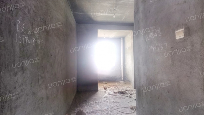 万家花城二手房实景图