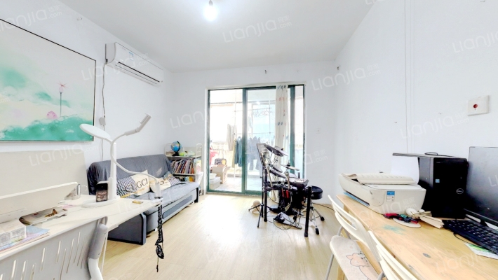 龙南公寓二手房实景图