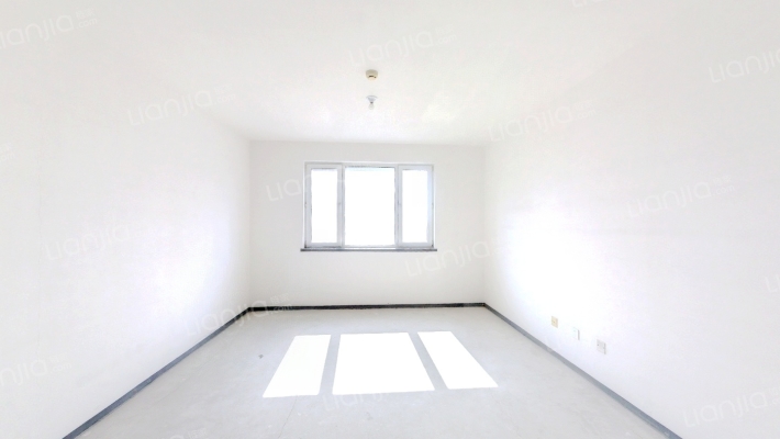 万科城市之光B区二手房实景图